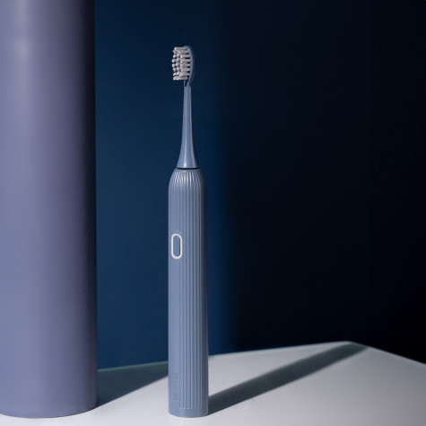 Электрическая звуковая зубная щётка Revyline RL 060, голубая